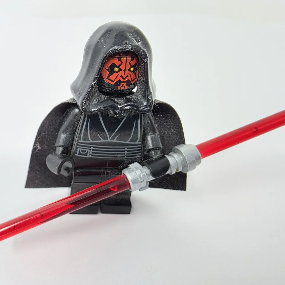 LEGO Star Wars Classic Darth Maul Minifigure dual Light Saber